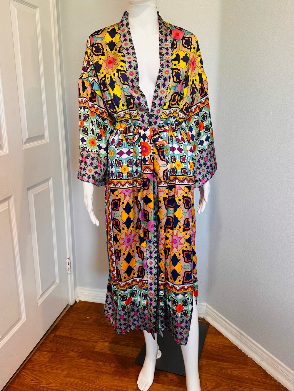 ZARA Vibrant Multi-Color Printed Satin Kimono Dress with Tie Waist on
